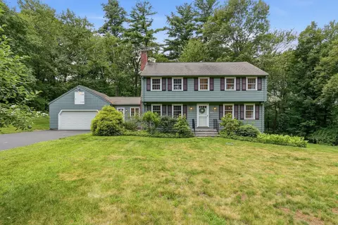 10 Beaver Dam Dr, Westford, MA 01886