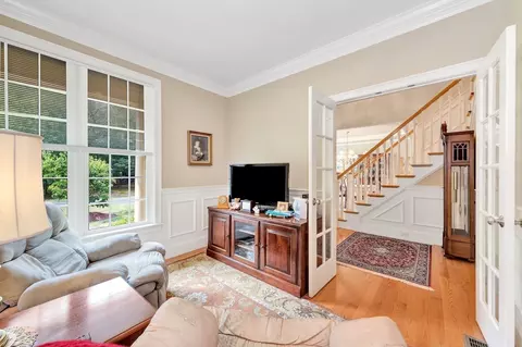 Entry Way - 11 Miscoe Rd, Mendon, MA 01756 photo 2 of 2