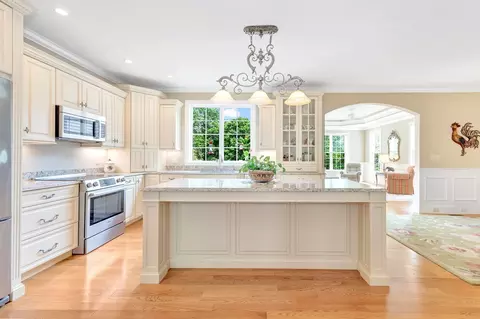 Kitchen - 11 Miscoe Rd, Mendon, MA 01756 photo 1 of 6
