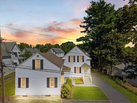 5 Maxwell St #5, Taunton, MA 02780