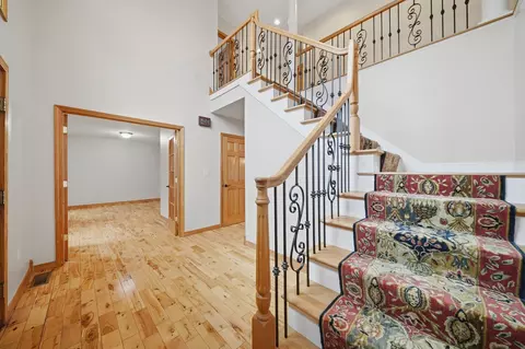 Entry Way - 9 Myopia Rd, Stoneham, MA 02180 photo 3 of 6