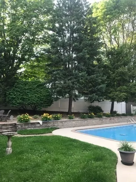 Exterior - 9 Myopia Rd, Stoneham, MA 02180 photo 6 of 11