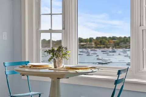 3 Cliff St #C, Marblehead, MA 01945