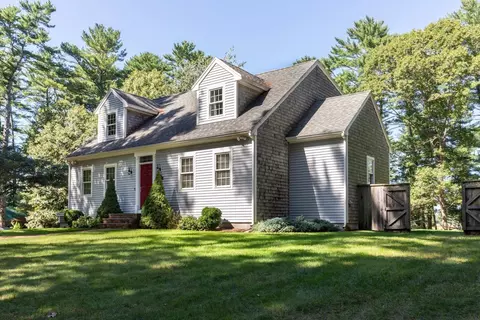 91 Tremont St # -B, Carver, MA 02330