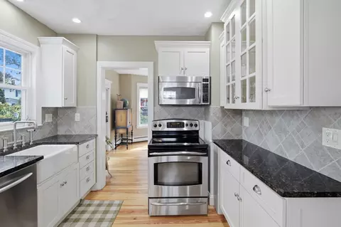 Kitchen - 43 Ruby Ave, Marblehead, MA 01945 photo 2 of 4