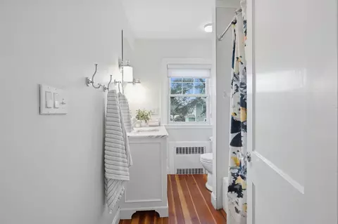 Entry Way - 43 Ruby Ave, Marblehead, MA 01945 photo 4 of 4