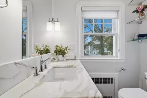 Bath - 43 Ruby Ave, Marblehead, MA 01945 photo 2 of 2