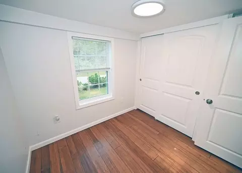 Bedroom - 5 Siesta Dr, Wareham, MA 02576 photo 2 of 3