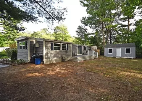 Exterior - 5 Siesta Dr, Wareham, MA 02576 photo 1 of 4