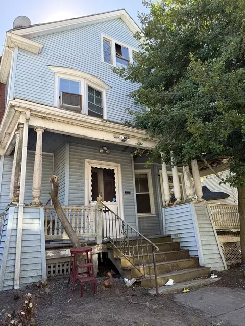 34 Rosedale St, Boston, MA 02124