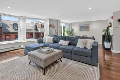34 Hancock St #4A, Boston, MA 02114