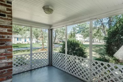 Exterior - 7 Pilgrim Rd, Reading, MA 01867 photo 3 of 8