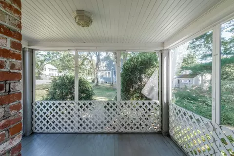 Exterior - 7 Pilgrim Rd, Reading, MA 01867 photo 4 of 8