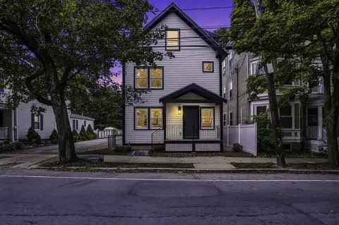 641 Chestnut Hill Ave, Brookline, MA 02445