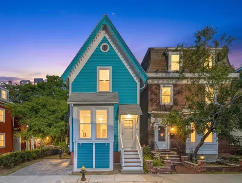 26 Spring Garden St, Boston, MA 02125