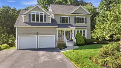 19 Brookmeadow Ln, Grafton, MA 01560