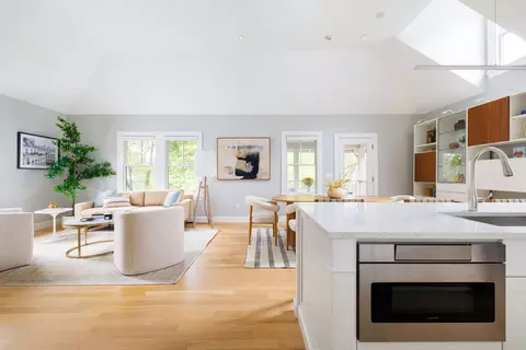 29 Elm St #3, Brookline, MA 02445