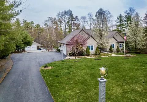 10 Anderson Way, Lakeville, MA 02347
