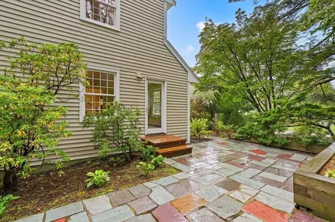 Exterior - 3 King Philip Path, Hingham, MA 02043 photo 4 of 7