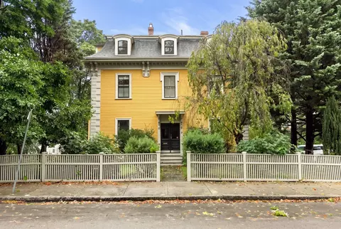 9 Revere St #3, Jamaica Plain, MA 02130