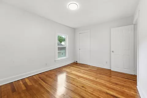 Bedroom - 73 Jasper St, Springfield, MA 01109 photo 6 of 10