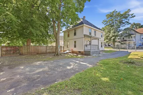 Exterior - 73 Jasper St, Springfield, MA 01109 photo 3 of 6