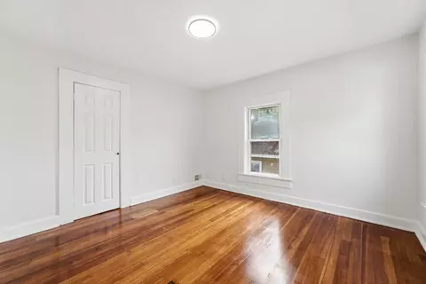 Bedroom - 73 Jasper St, Springfield, MA 01109 photo 8 of 10