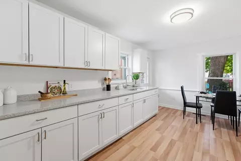 Kitchen - 73 Jasper St, Springfield, MA 01109 photo 1 of 4