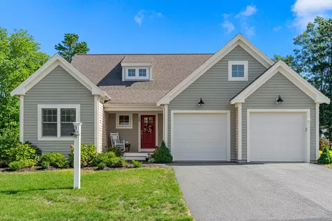 86 White Clover Trl, Plymouth, MA 02360