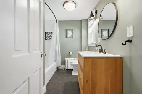 Bath - 38 Fairmount Rd, Reading, MA 01867 photo 2 of 2