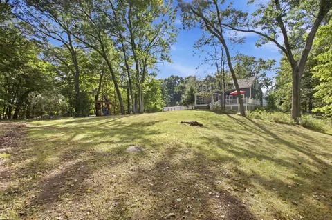 Exterior - 38 Fairmount Rd, Reading, MA 01867 photo 7 of 9