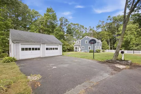 Exterior - 38 Fairmount Rd, Reading, MA 01867 photo 5 of 9