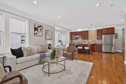 96 Neponset Ave #1, Dorchester, MA 02122