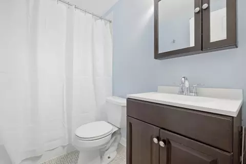 Bath - 91 Durham Rd #91, Dedham, MA 02026 photo 1 of 2