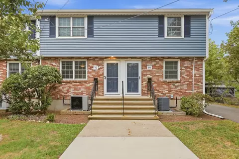 91 Durham Rd #91, Dedham, MA 02026