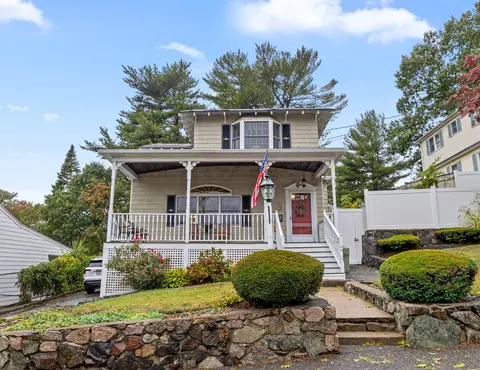 41 Elm St, Saugus, MA 01906