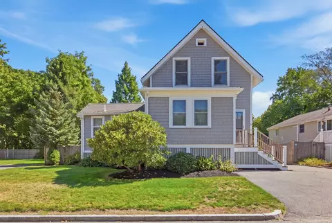 29 Canterbury Dr, Reading, MA 01867