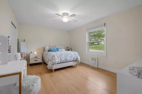 Bedroom - 17 Vinal St, Hudson, MA 01749 photo 3 of 5