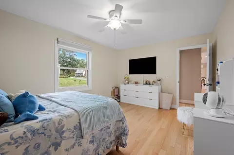 Bedroom - 17 Vinal St, Hudson, MA 01749 photo 4 of 5