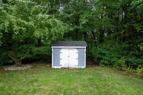 Exterior - 17 Vinal St, Hudson, MA 01749 photo 10 of 14