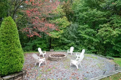 Exterior - 17 Vinal St, Hudson, MA 01749 photo 5 of 14