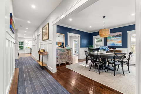 Entry Way - 7 Cloutmans Ln, Marblehead, MA 01945 photo 2 of 7