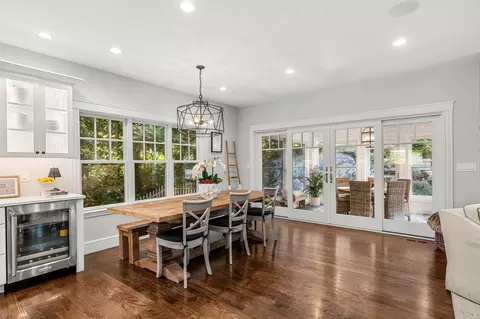 Dining - 7 Cloutmans Ln, Marblehead, MA 01945 photo 2 of 3