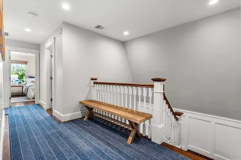 Entry Way - 7 Cloutmans Ln, Marblehead, MA 01945 photo 4 of 7