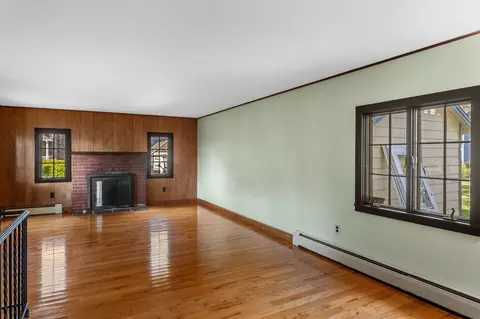 Living - 30 Monroe St, Buzzards Bay, MA 02532 photo 3 of 5