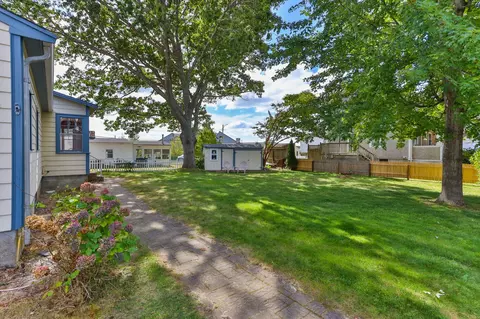Exterior - 30 Monroe St, Buzzards Bay, MA 02532 photo 7 of 10