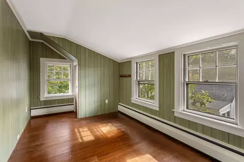 Bedroom - 30 Monroe St, Buzzards Bay, MA 02532 photo 3 of 7