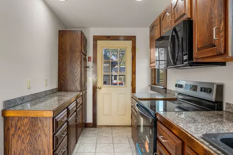 Kitchen - 30 Monroe St, Buzzards Bay, MA 02532 photo 3 of 3