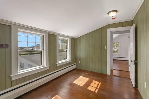 Bedroom - 30 Monroe St, Buzzards Bay, MA 02532 photo 4 of 7
