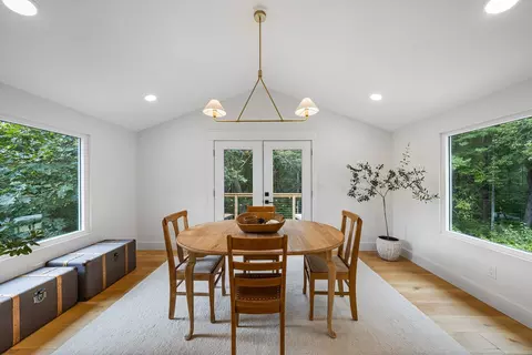 Dining - 192 Westboro Rd, Upton, MA 01568 photo 1 of 2